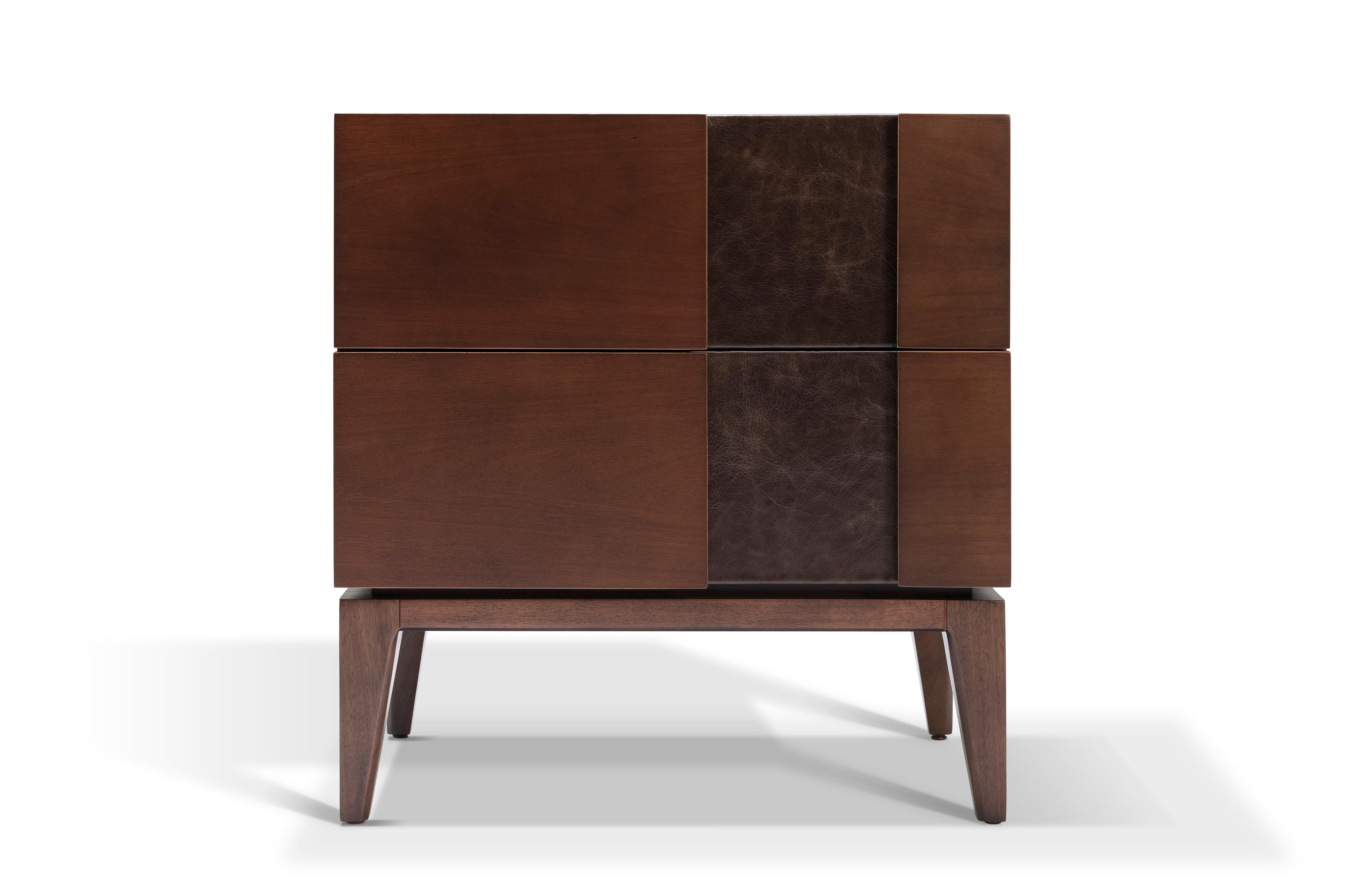 MEZZO WOOD NIGHTSTAND